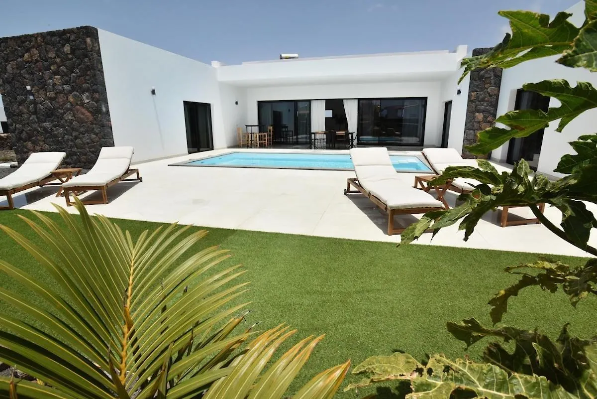 Villa Pitaya - Luxury Escape La Oliva